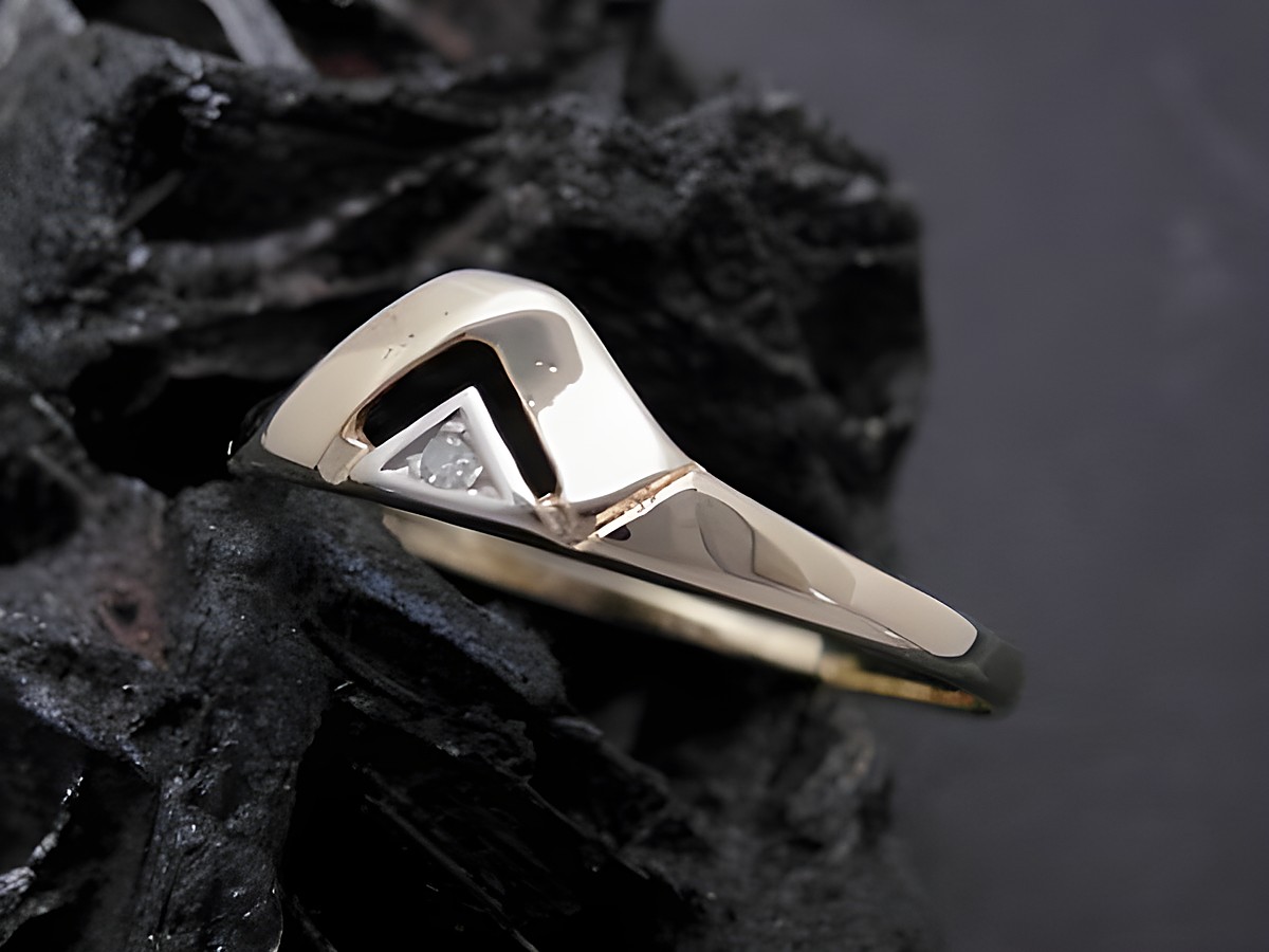 Gold Ring attraktiv in Gold 585 bicolor mit Diamant, edel und stilvoll, Größe 58,5, Hersteller Juwelier Harnisch, bis Größe 60/19.
