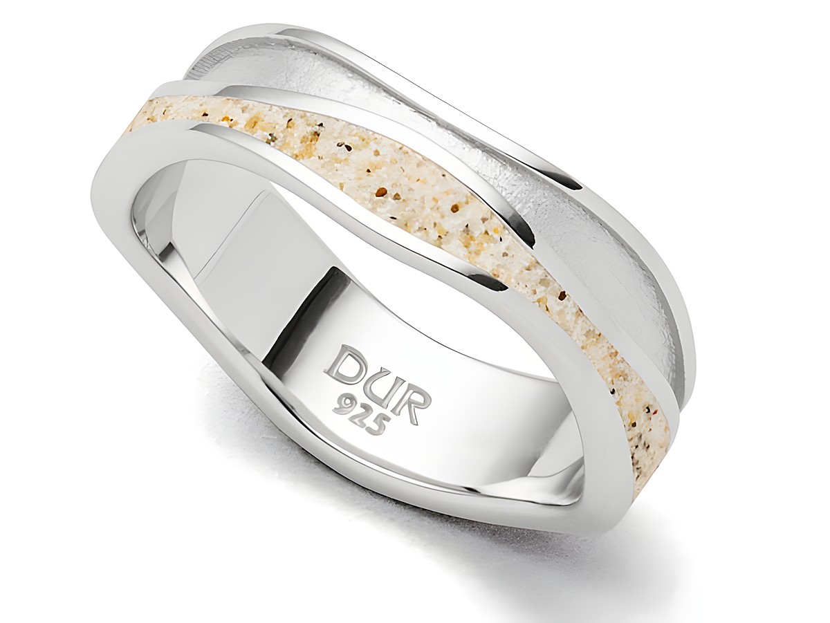 Sterling Silber Ring von DUR mit Wellenmuster, verziert mit Strandsand in der Mitte, glänzend und modern, Größe 66, hochwertiger Schmuck für besondere Anlässe.
