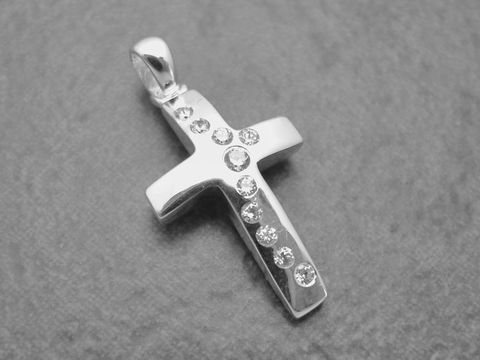 Anhänger Kreuz aus Sterling Silber mit weiß funkelnden Zirkonia, Hersteller Juwelier Harnisch, verziert mit Stein.