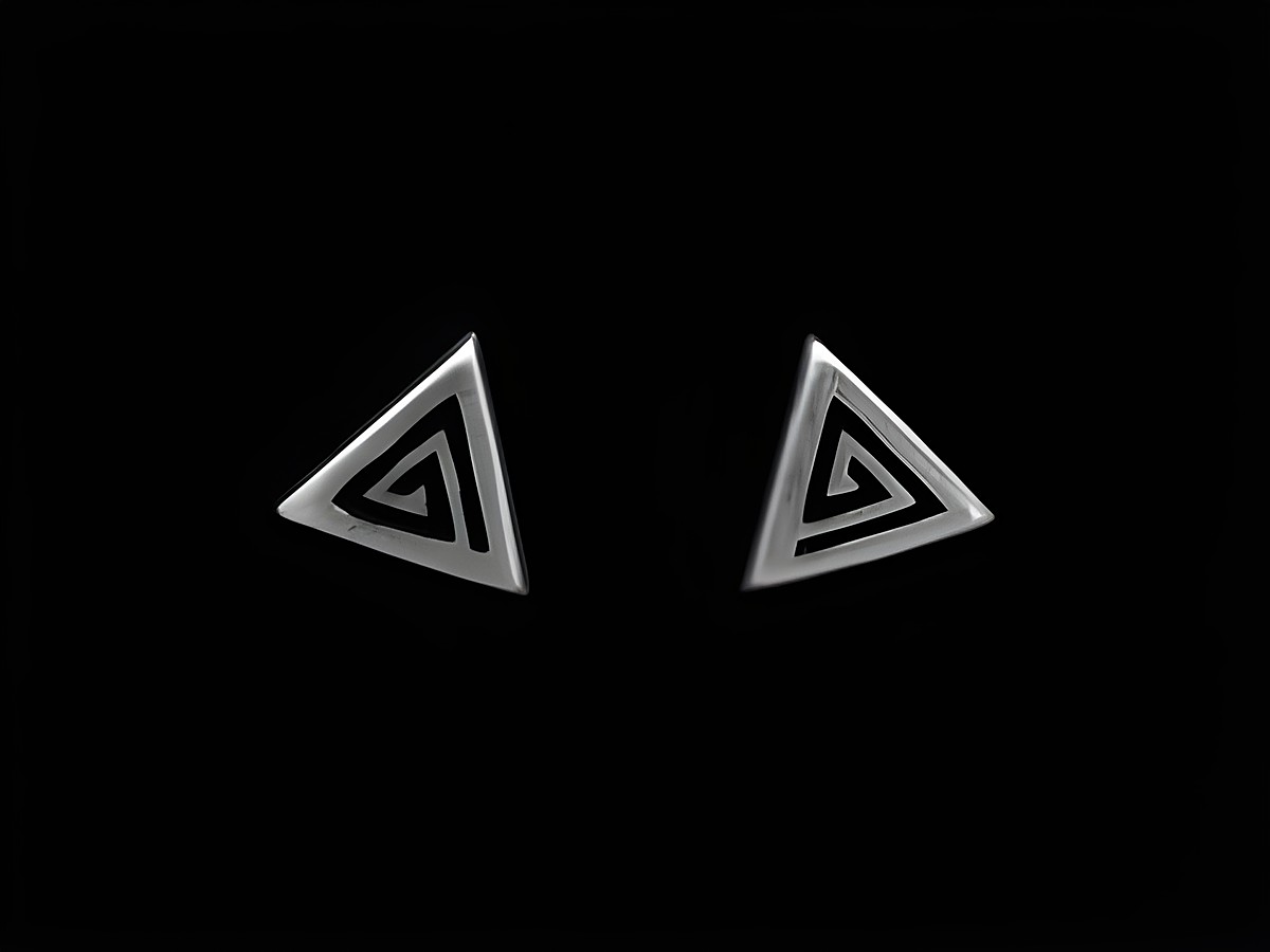Dreieck Ohrstecker - cool - Sterling Silber - mattiert, Hersteller: Juwelier Harnisch, Ohrstecker ohne Stein.