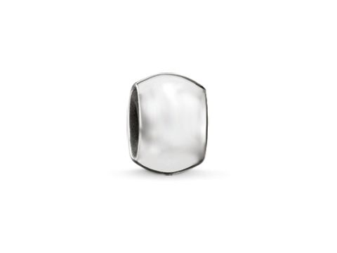 Sicht auf den Thomas Sabo Karma Beads KS0002-585-12 Stopper aus Silber und Silikon, der eine elegante und moderne Form besitzt, ideal als Zubehör für persönliche Halsketten oder Armbänder.