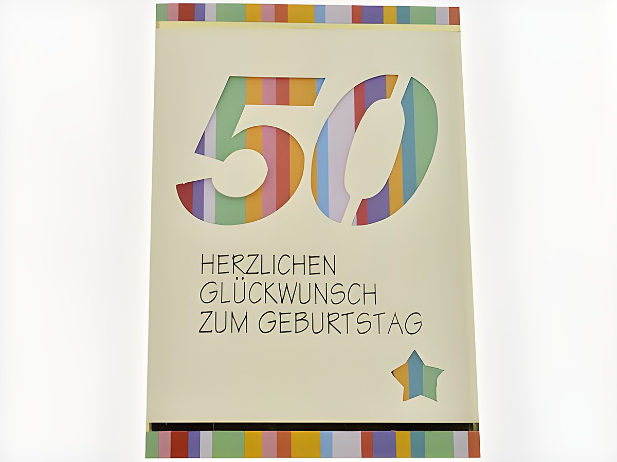Bunt hinterlegte Geburtstagskarte mit der Zahl 50 in großen, farbenfrohen Zahlen, dazu der Text Herzlichen Glückwunsch zum Geburtstag, Hersteller Juwelier Harnisch.