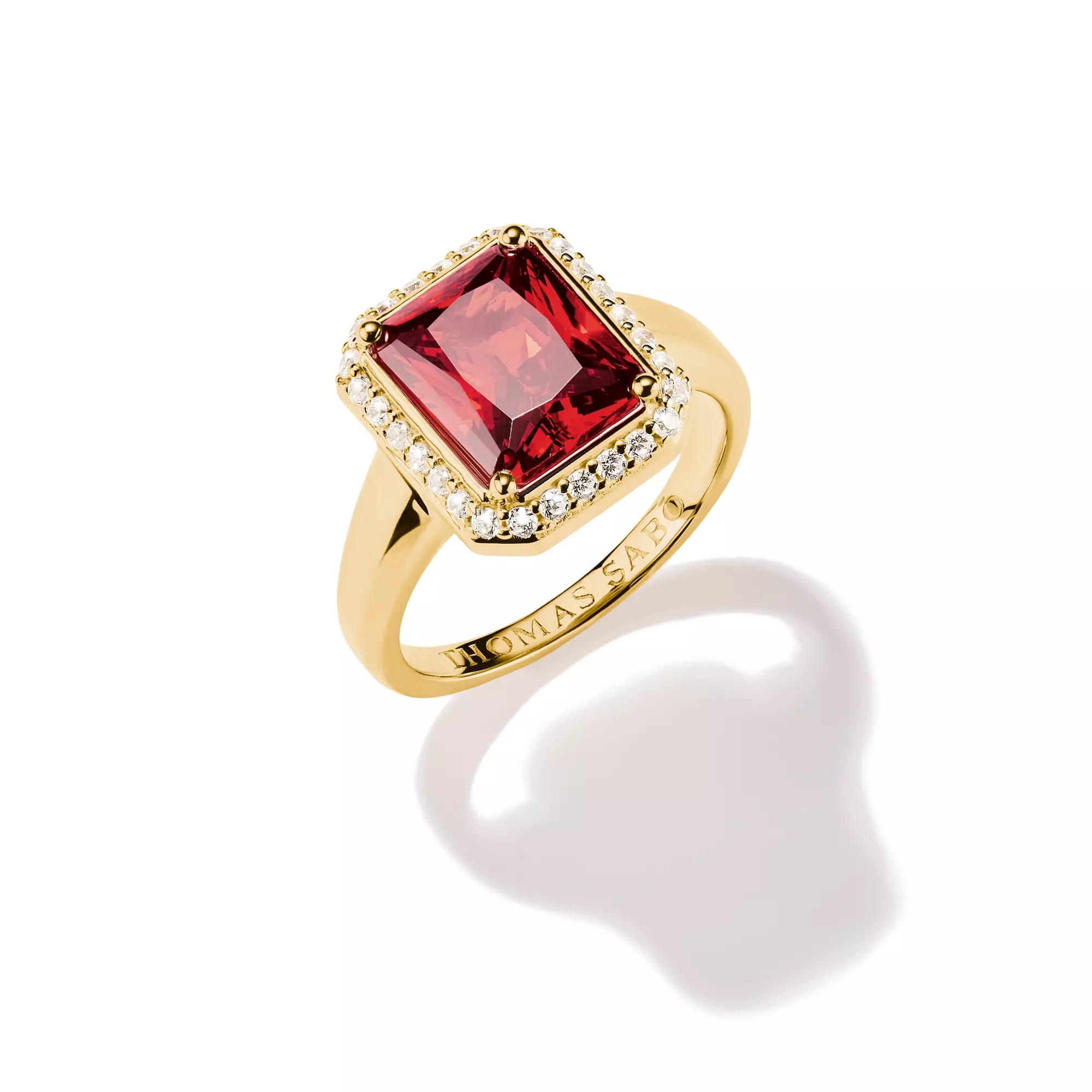Thomas Sabo Ring mit Rotem Oktagon-Stein 18k Vergoldung – ELYNDRA – Silber – Zirkonia – Ansicht 2