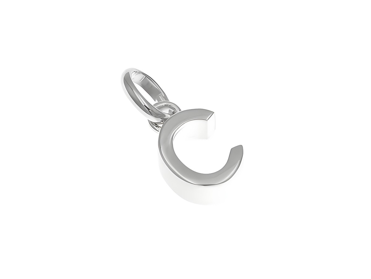 Anhänger aus poliertem Sterling Silber in Form des Buchstabens C, hergestellt von Juwelier Harnisch, ideal für individuelle Schmuckstücke.