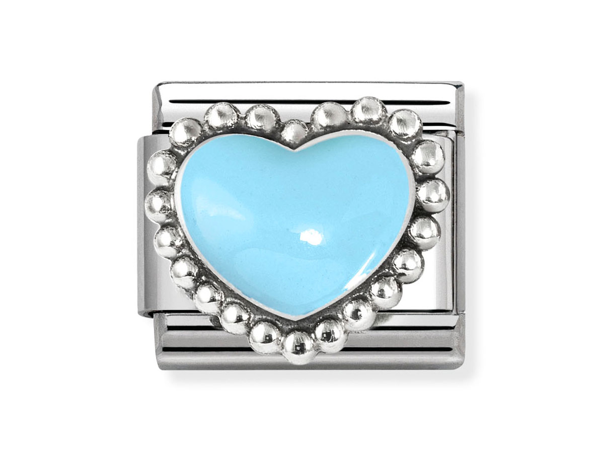 Wunderschöner Nomination Charm aus oxidiertem Sterling Silber mit einem gewölbten, hellblauen Emaille-Herz, umgeben von einer Perlenstruktur, ideal für Armbänder.
