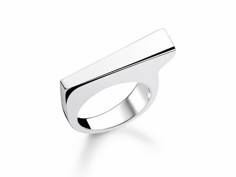 Schlichter Thomas Sabo Ring in Größe 52, Modell TR2218-001-21-52 aus der Glam & Soul Kollektion, mit einem modernen, geometrischen Design aus hochwertigem Silber.
