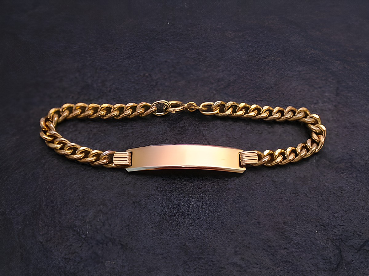 Armband mit Gravurplatte aus Gold, Länge 15,5 cm, Panzerdesign, Hersteller Juwelier Harnisch, ideal für persönliche Gravuren und besondere Anlässe.