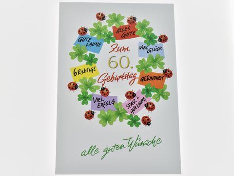 Geburtstagskarte für den 60. Geburtstag mit Glücksklee und Marienkäfern, beschriftet mit Wünschen wie Gute Laune, viel Glück und Gesundheit, Hersteller Juwelier Harnisch.
