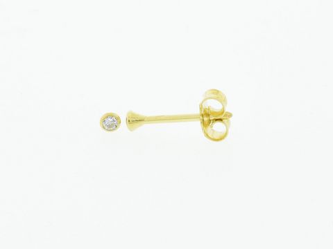 Gold Ohrringe in Kelchform aus 333 Gold mit einem Durchmesser von 2,2 mm und Zirkonia-Stecker, hergestellt von Juwelier Harnisch. Elegantes Schmuckstück für jeden Anlass.