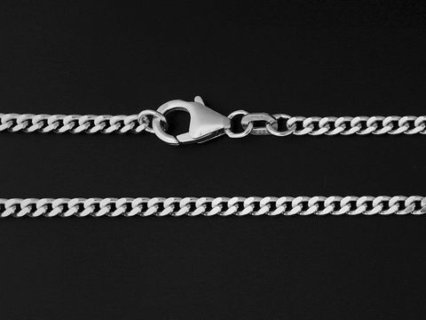 Weißgoldkette 585 Panzerkette mit einer Länge von 50 cm und einer Drahtstärke von 80, Hersteller Juwelier Harnisch, 585 und 750. Die Kette zeigt eine elegante, glänzende Oberfläche und einen praktischen Karabinerverschluss.