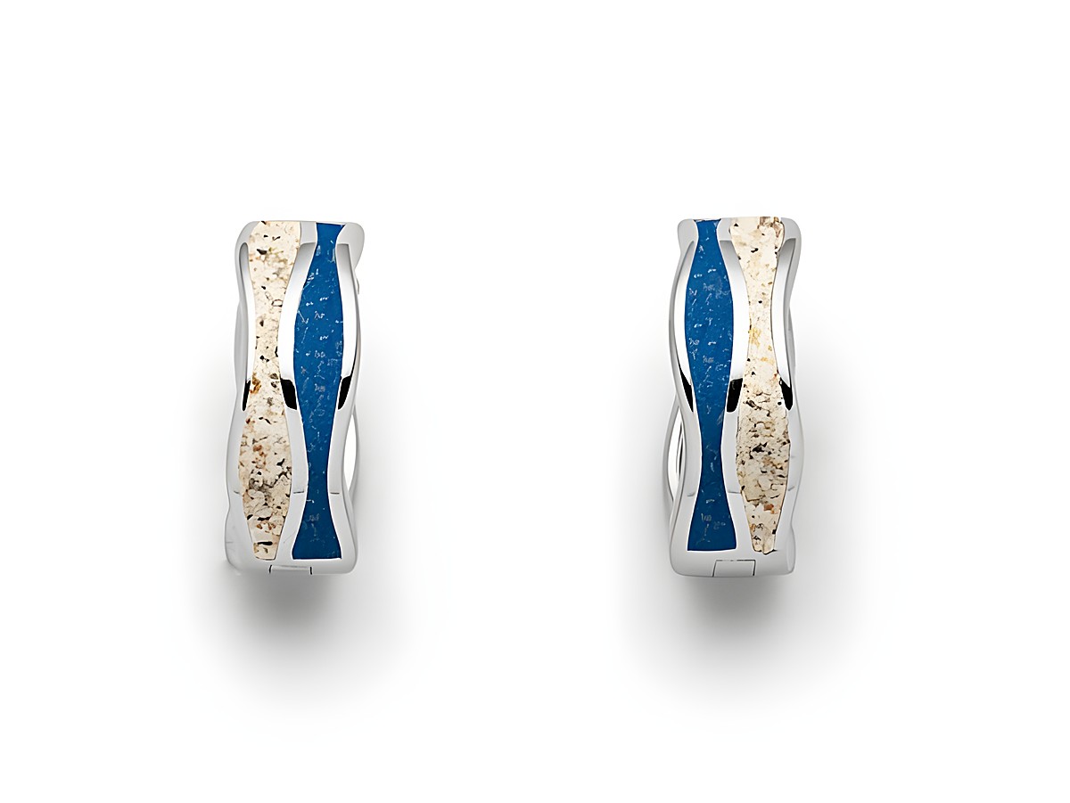 DUR Ohrring Welle - O5337 aus Sterling Silber mit blauem und sandfarbenem Design, geschwungene Form und glänzende Oberfläche, ideal für elegante Looks.