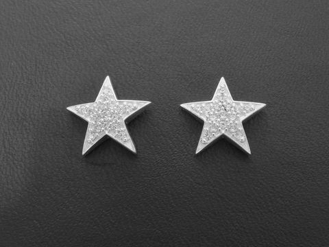 Silber Ohrringe in Form von Sternen mit Zirkonia Pave von Juwelier Harnisch, funkelnd und elegant, ideal für jeden Anlass.