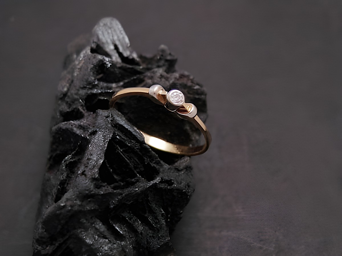 Filigraner Gold Ring aus Gold 333 mit Zirkonia in Größe 56, Hersteller Juwelier Harnisch, elegant und zeitlos, ideal als Schmuckstück für besondere Anlässe.