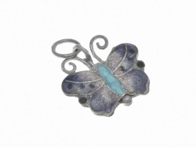 Hinreißender Schmetterling Anhänger aus Sterling Silber mit blauer Lackierung, poliert und für Kinder geeignet, Hersteller Juwelier Harnisch.