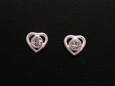 Ohrringe Herz aus Sterling Silber mit niedlichem Zirkonia für Kinder, Hersteller: Juwelier Harnisch. Perfekte Schmuckstücke für kleine Mädchen.