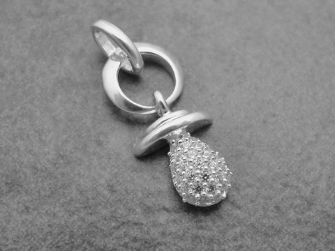 Silber Anhänger Schnuller Zirkonia weiss niedlich für Kinder Hersteller Juwelier Harnisch, ideal als Schmuckstück zur Erinnerung an die Kleinsten.