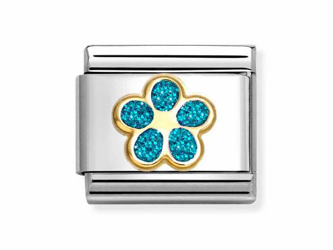 Eine emaillierte Blume in Blau und Gelbgold auf einem Edelstahlarmbandglied von Nomination, Modell 030220 16 Classic, mit glitzernden Details und geschmackvollem Design.