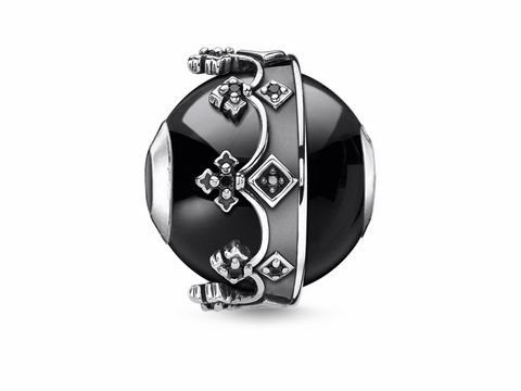 Thomas Sabo Karma Beads K0348-641-11 Bead aus Silber mit schwarzem Stein, elegant geschmückt mit filigranen Motiven und streuenden Zirkonias, ideal für stilvolle Armbänder.