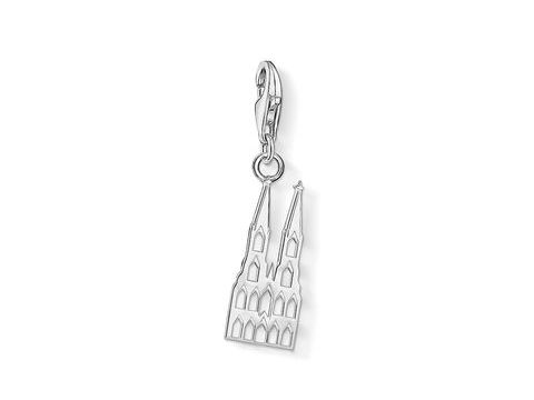 Charm von Thomas Sabo mit dem Motiv des Kölner Doms in silberner Farbe, filigran gestaltet mit zwei markanten Türmen, ideal als Ländercharms und Juwelenauswahl für Schmuckliebhaber.