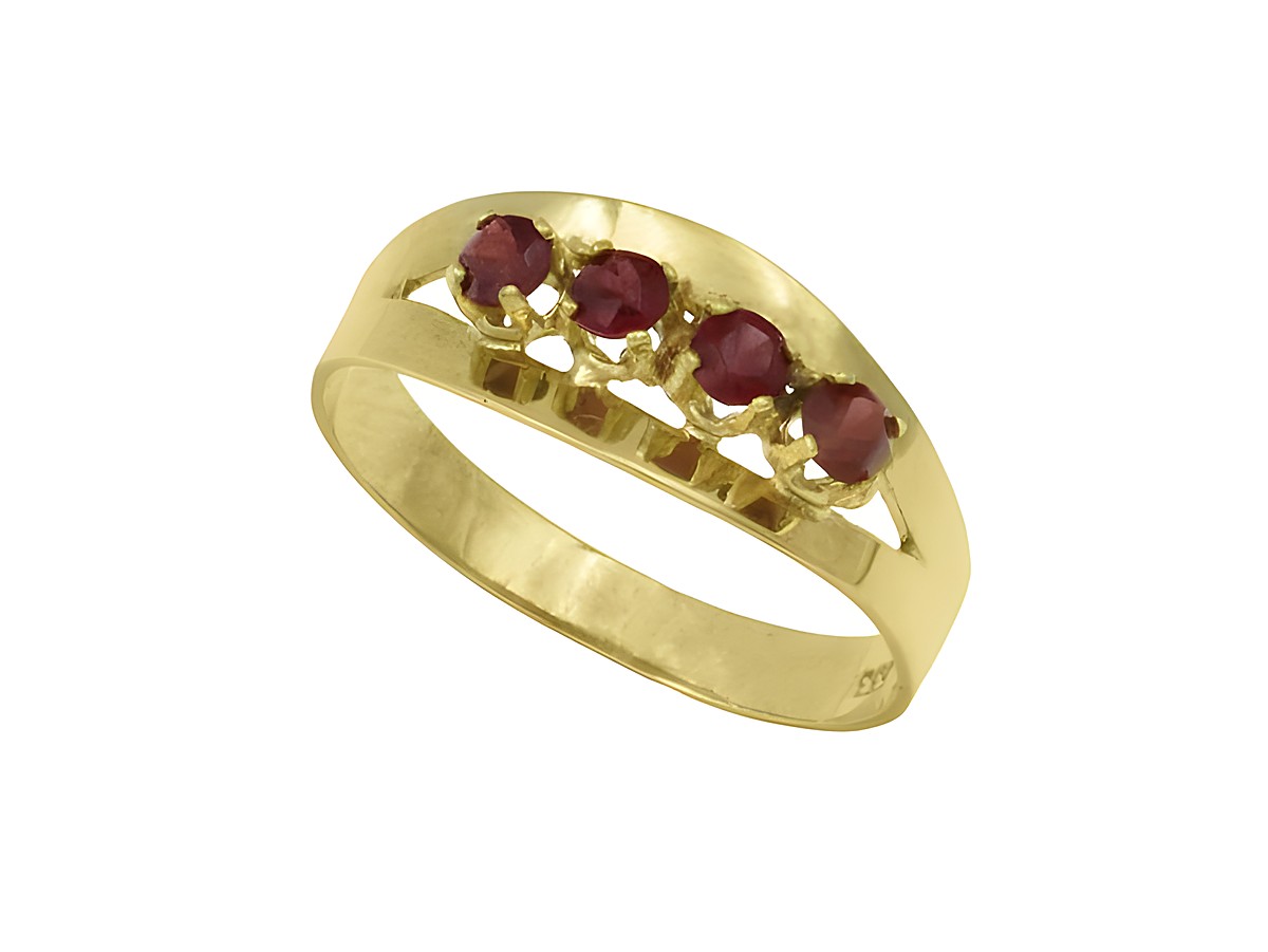 Gelbgold Ring Design Gelbgold 333 mit drei roten Granaten, Größe 53, Hersteller Juwelier Harnisch, bis Größe 52/17. Elegantes Schmuckstück mit Halb- und Mattierungseffekten.