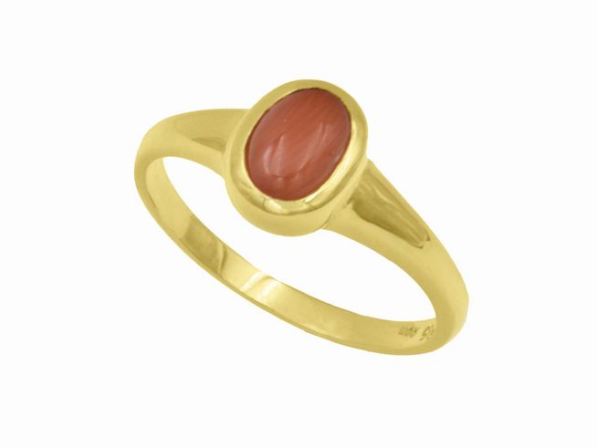 Gelbgold Ring charmant Gelbgold 585 mit Koralle Größe 53 Hersteller Juwelier Harnisch bis Größe 52/17 elegantes Design mit ovalem Stein.