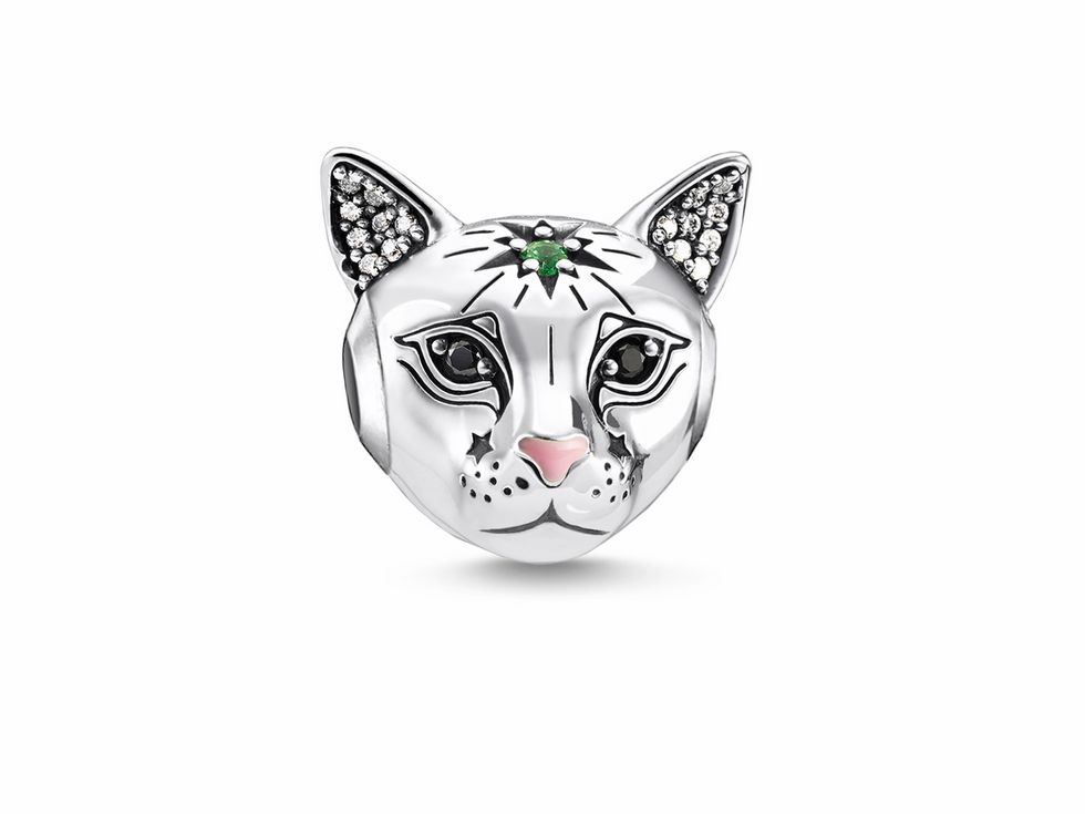 Thomas Sabo Karma Beads K0326-845-7 aus Sterling Silber in Form eines mehrfarbigen Pantherkopfes, verziert mit Glas-Keramik, Emaille und Zirkonia, strahlt Eleganz und Kreativität aus.