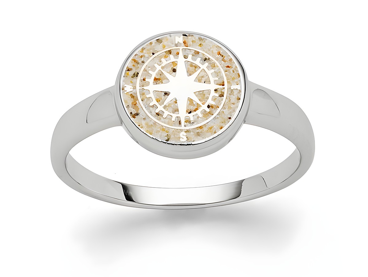 Strandring Kompass aus Sterling Silber von DUR in Größe 60 mit einem runden, glitzernden Kompassdesign in der Mitte, umgeben von einem schlichten, eleganten Ringband.