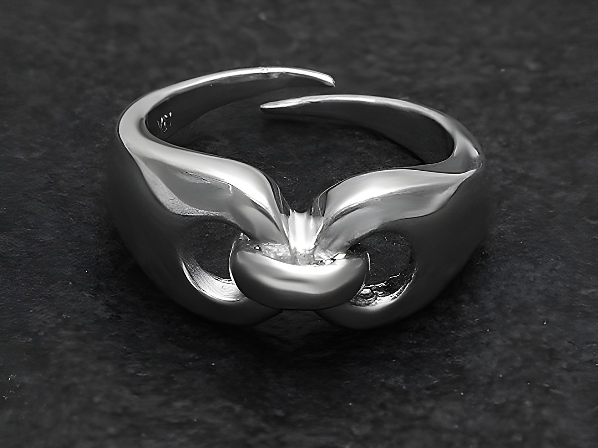 Silberring in attraktiver Rho-Optik, etwas verstellbar, ohne Stein, rhodiniert, vom Hersteller Juwelier Harnisch, elegant und modern in Gestaltung.