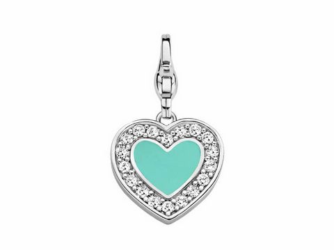 Türkiser Silber Charm in Herzform von Ti Sento mit glitzerndem Rand aus Zirkonia, ideal als modisches Schmuckstück für verschiedene Anlässe und Ausdruck von Liebe.