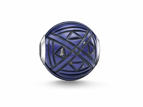 Karma Beads von Thomas Sabo, Bead K0302-771-1, in blauem Stein mit geometrischem Muster und silbernen Elementen, ideal für Armbänder oder Ketten.