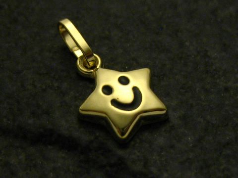 46714-0 Stern Gold Anhänger mit einem lächelnden Gesicht, emailliert und bunt, hergestellt von Juwelier Harnisch, idealer Kinderschmuck.
