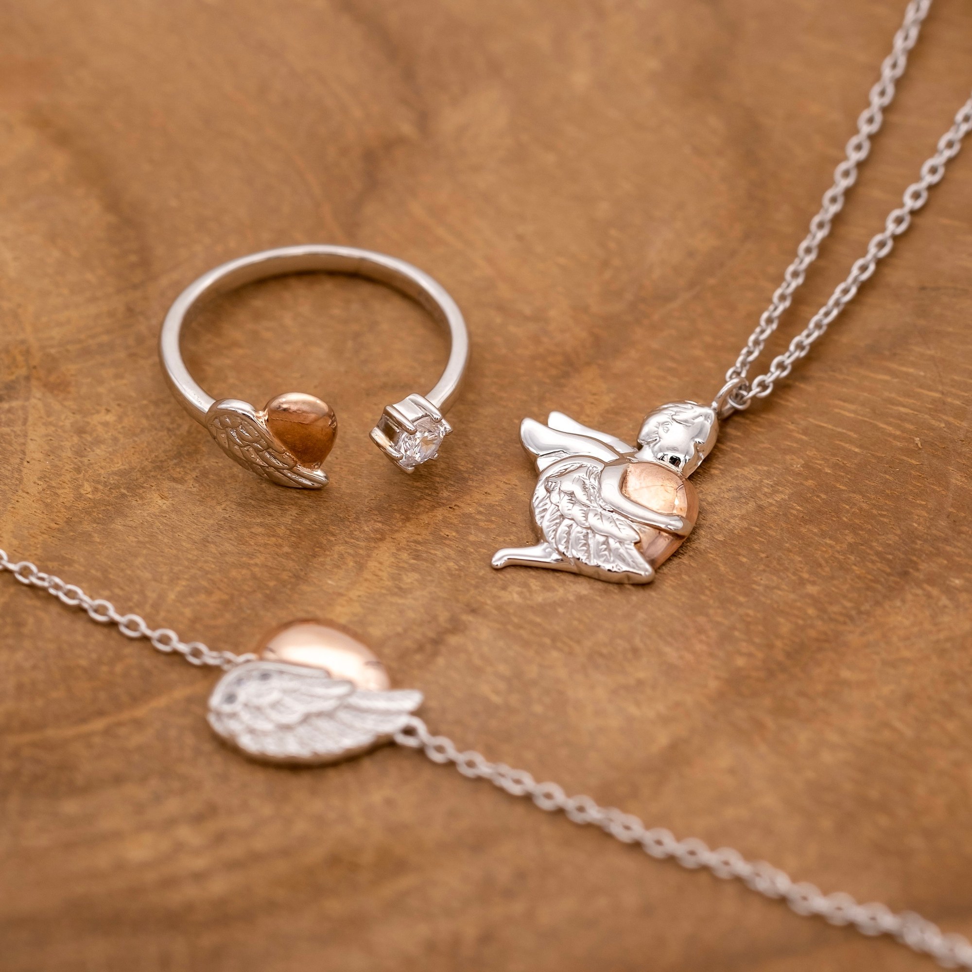 Engelsrufer ANGEL Kette Engel Bicolor mit Heartwing - Roségold vergoldet auf Silber 42 cm – Ansicht 3
