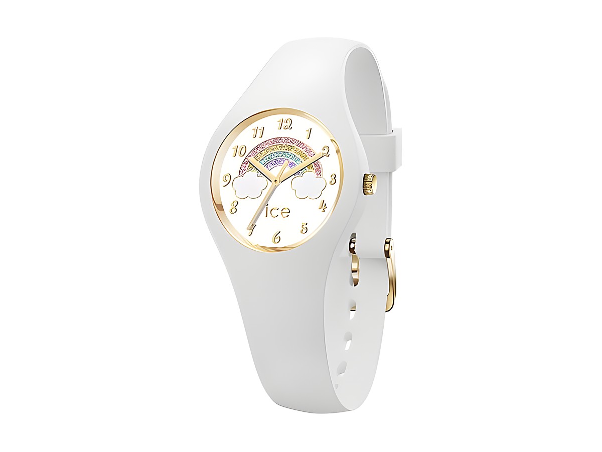Eine weiße Ice-Watch ICE fantasia Rainbow white in der Größe Extra small mit einem bunten Zifferblatt, auf dem ein Regenbogen und Wolken abgebildet sind.