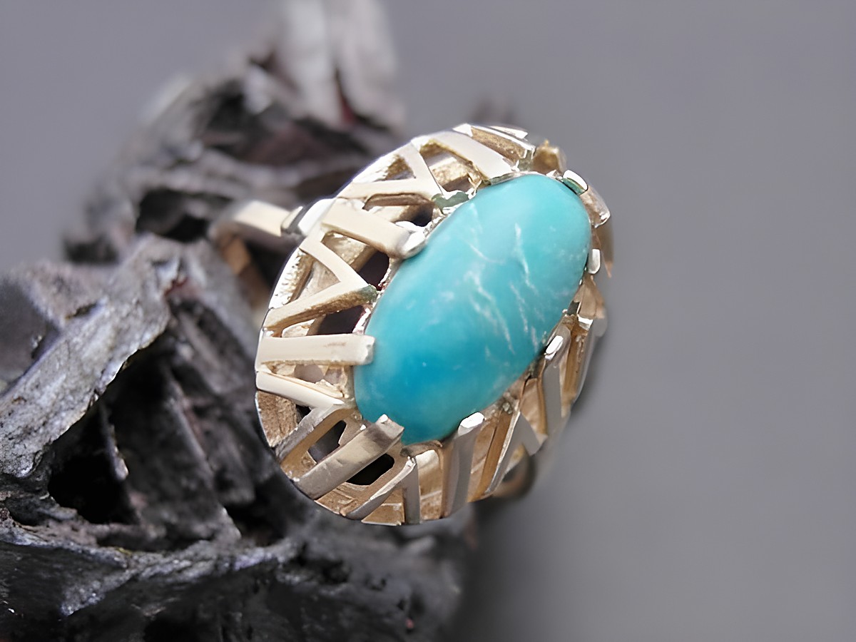 Goldring charismatisch Größe 53 mit türkisem Edelstein, gefasst in Gold 333, Hersteller Juwelier Harnisch, geeignet bis Größe 54/17,5.