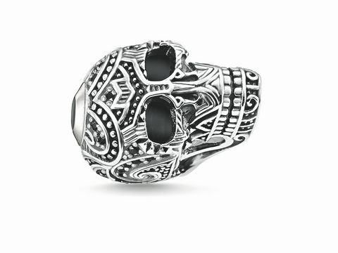 Maori Totenkopf Karma Bead aus Silber von Thomas Sabo, kunstvoll verziert mit feinen Details und einem Stein, ideal für individuelle Schmuckkreationen.