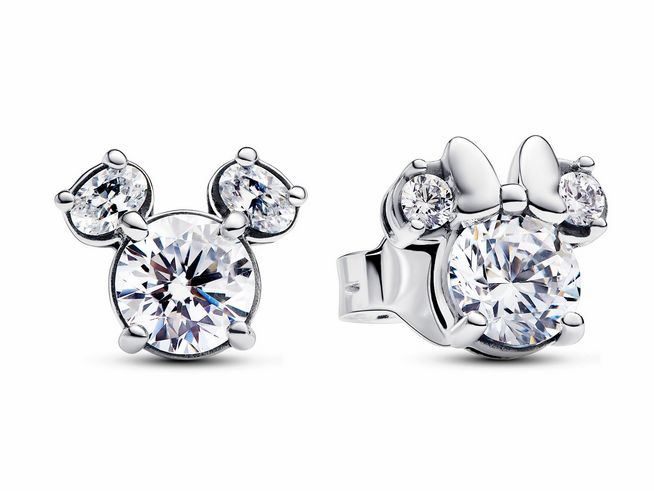 Funkelnde Pandora Ohrringe in Silber mit Zirkonia in Form von Micky Maus und Minnie Maus, die durch ihr strahlendes Design bestechen und einen verspielten Akzent setzen.