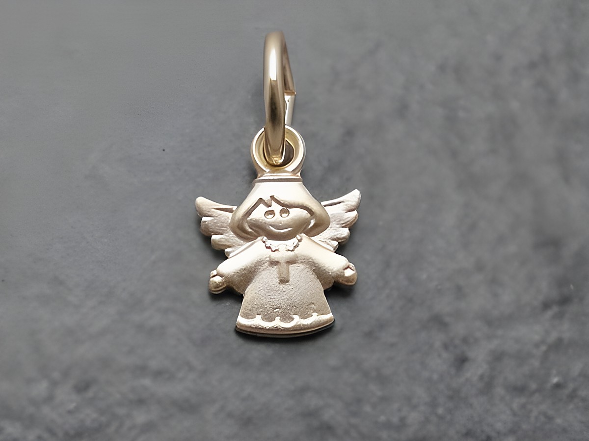 Gold Anhänger Engel mit Kreuz, religiös, aus dem Sortiment von Juwelier Harnisch. Elegantes Design mit feinen Details, ideal als Geschenk oder persönlichen Schmuck.
