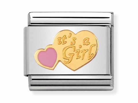 Emaillierter Charm von Nomination mit dem Schriftzug It's a Girl auf goldenem Hintergrund und einem rosa Herz, perfekt für eine persönliche Schmuckkollektion.