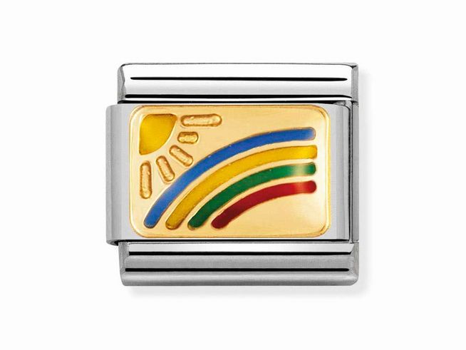 Ein goldfarbener Charm mit einem bunten Regenbogen und der Sonne auf einem silbernen Hintergrund, hergestellt von Nomination, Modell Peace & Love, Art.Nr. Classic 030263 08.
