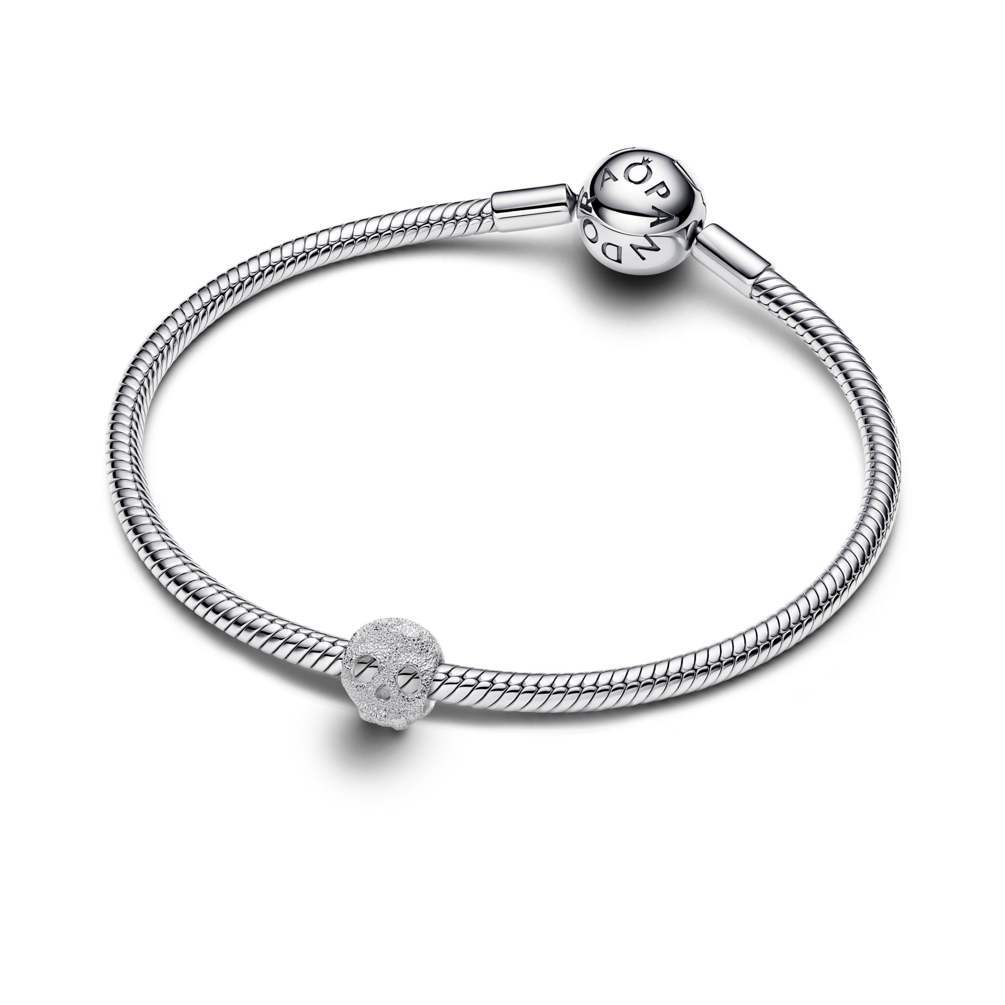 Pandora Strukturierter Totenkopf Mini-Charm - Sterling Silber – Ansicht 3