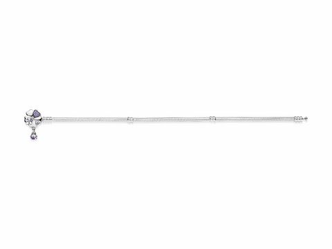 Pandora Moments Silber Armband mit Wildflower Meadow Verschluss, 23 cm lang, ein elegantes Schmuckstück aus Silber, ideal für die individuelle Gestaltung mit Charms.