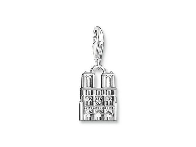 Charm-Anhänger von Thomas Sabo, Silber mit Rhodium-Beschichtung, symbolisiert die Kathedrale Notre-Dame, verziert mit filigranen Details und Zirkonia, edles Design für individuellen Schmuck.