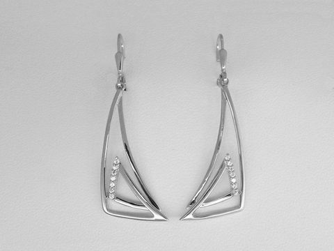 Dreiecks Design Ohrringe aus 925 Sterling Silber, rhodiniert, mit Zirkonia besetzt, ausdrucksstark und elegant, Hersteller Juwelier Harnisch, Ohrhänger mit Stein.