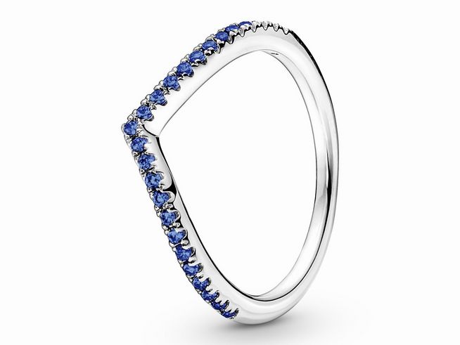 196316058-0 Silberner Pandora Ring mit blauem Funkeln, geschmückt mit funkelnden blauen Kristallen, Größe 58, zeitloses Design, ideal für elegante Anlässe.