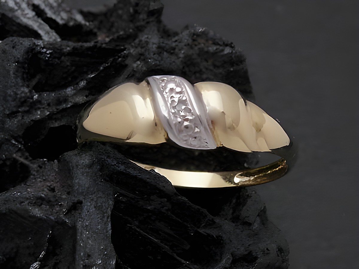 Gold Ring zeitlos Gold 333 bicolor mit Diamant Goldring in Gr. 57 bis Gr. 58/18,5, Hersteller Juwelier Harnisch, elegant und hochwertig verarbeitet, ideal als Schmuckstück oder Geschenk.