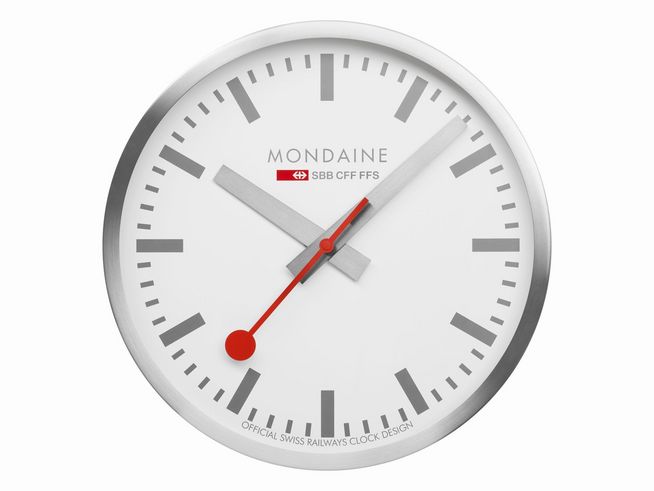 Mondaine Clocks A995.CLOCK.17SBV Wanduhr mit weißem Zifferblatt, silbernem Gehäuse und roter Zeiger. Durchmesser 40 cm, modernes Design, offizielle Schweizer Bahnhofsuhren.
