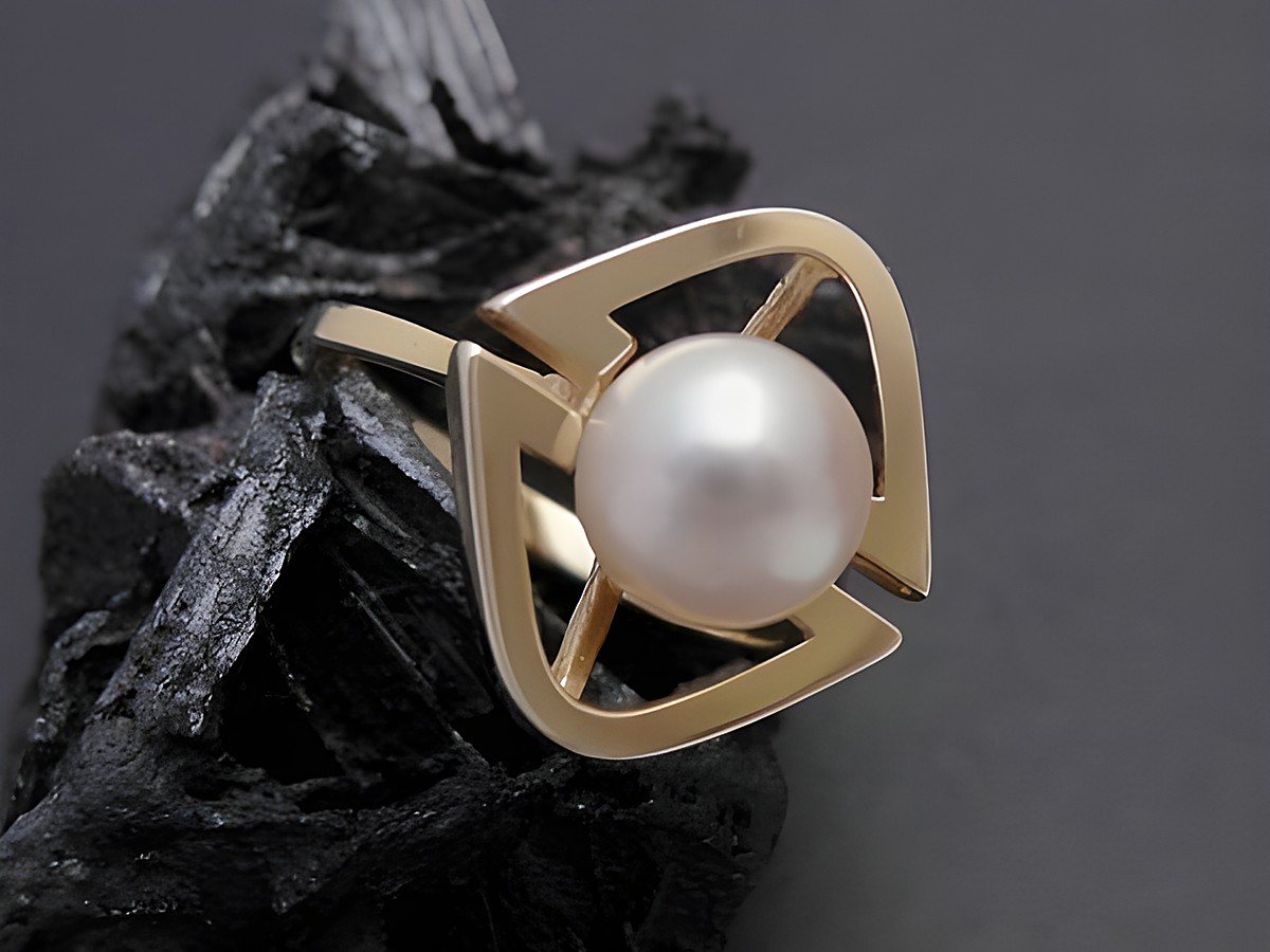 Gold Perlen Ring symbolisch Gr. 55 mit Zuchtperle 7,7 mm in Gold 585 von Juwelier Harnisch, bis Gr. 56/18, elegant und zeitlos, ideal für besondere Anlässe.