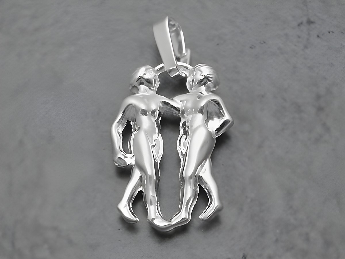 Anhänger mit dem Sternzeichen Zwilling aus plastisch gestaltetem Sterling Silber, dargestellt durch zwei stehende Figuren, ideal für Zwillinge, Hersteller Juwelier Harnisch.