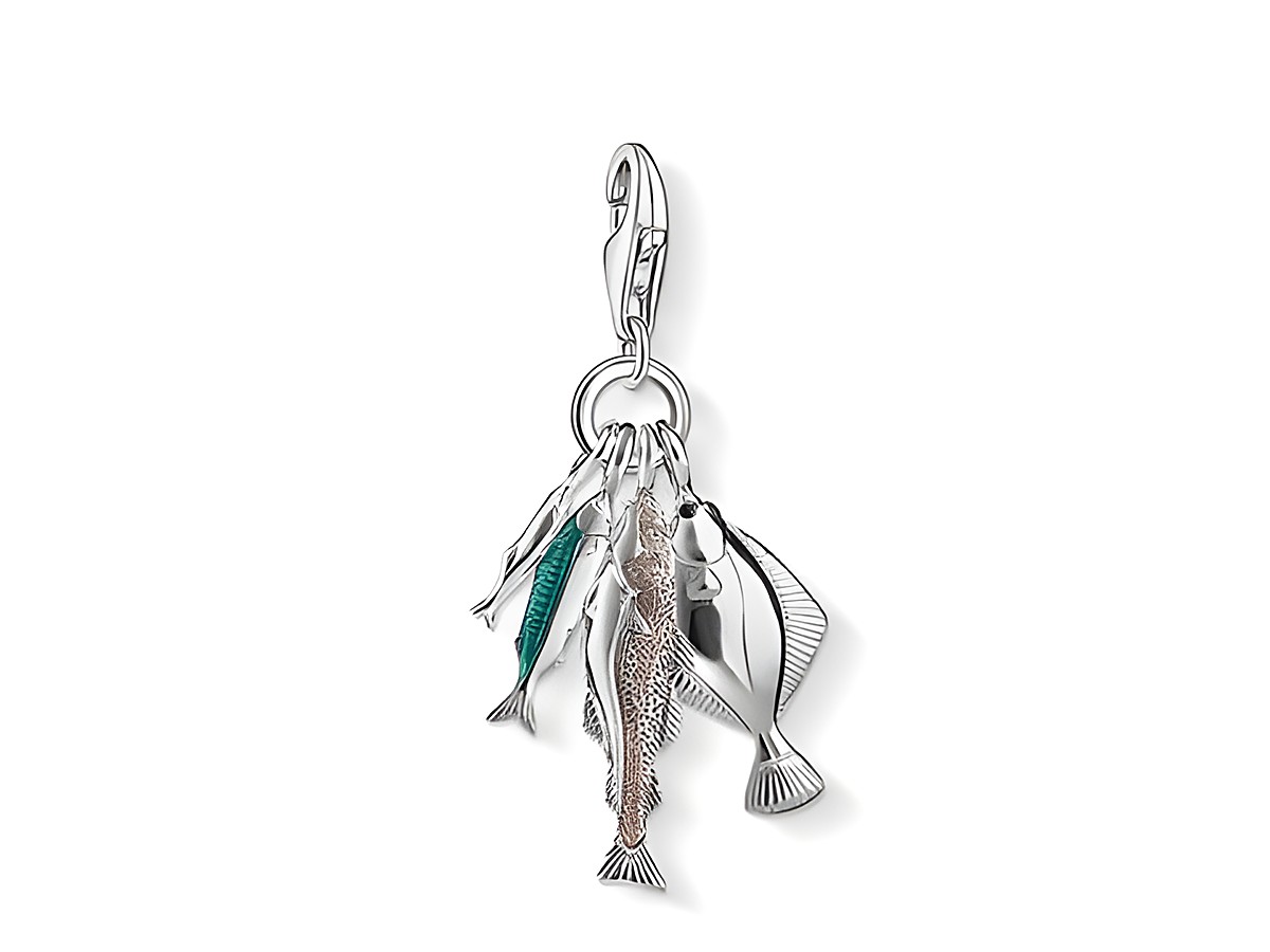 Charm von Thomas Sabo mit mehreren mehrfarbigen Fischen aus Emaille und transparentem Inlay, stylisch und detailreich gestaltet, ideal für den individuellen Schmuckliebhaber.