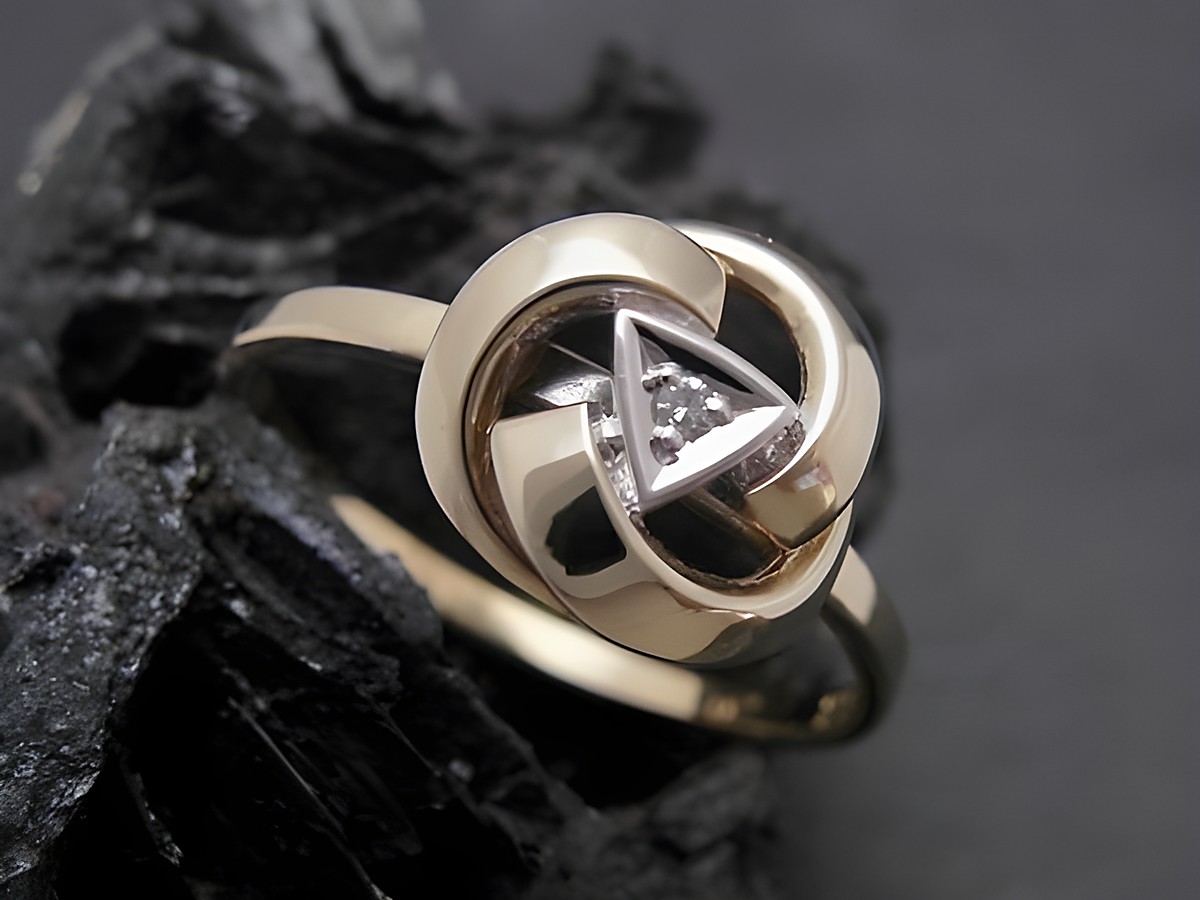 Gold Ring designorientiert Gold 333 bicolor mit Diamant im modernen Design von Juwelier Harnisch, Größe 54, elegant und zeitlos.